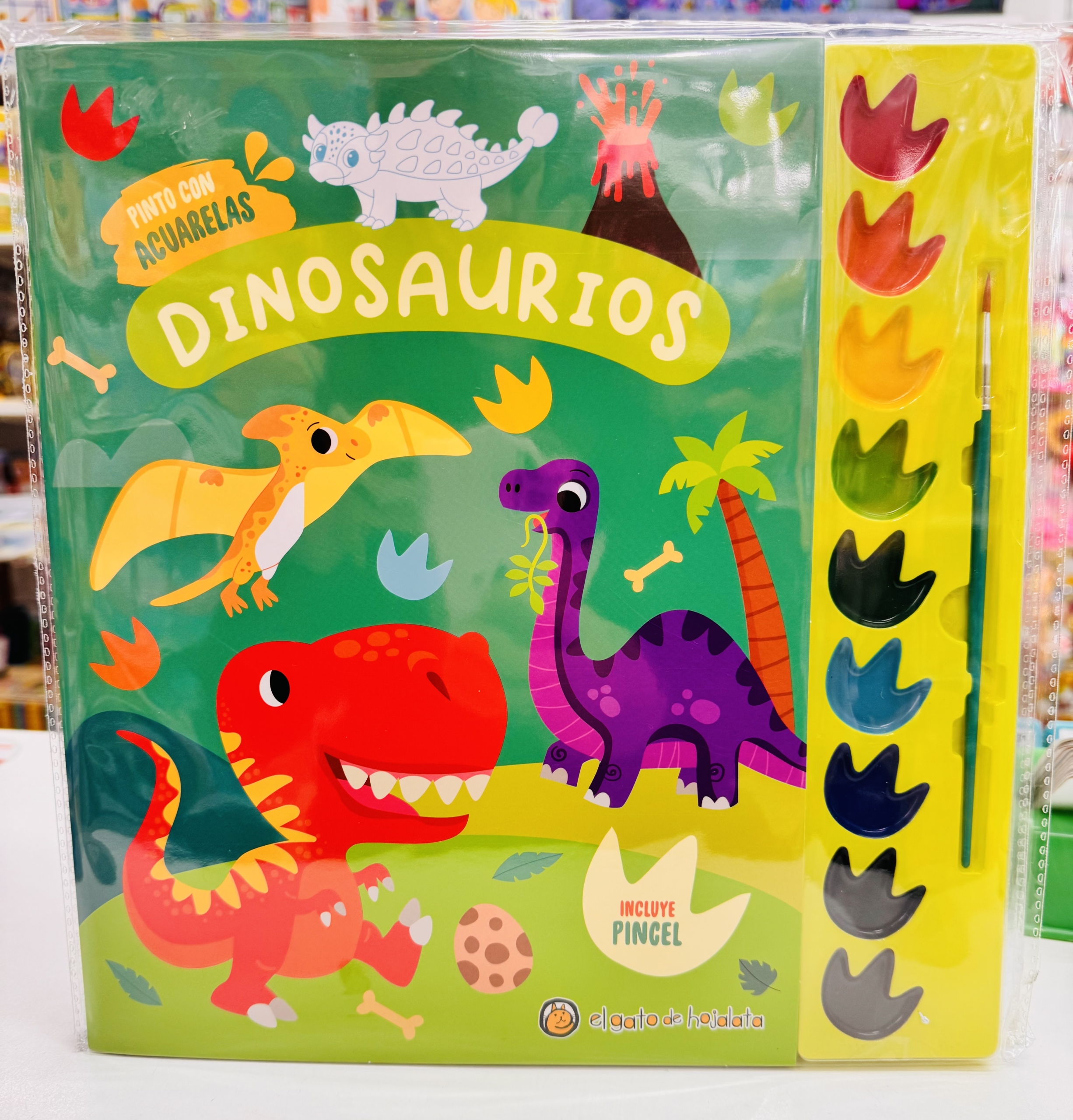 PINTO CON ACUARELAS DINOS