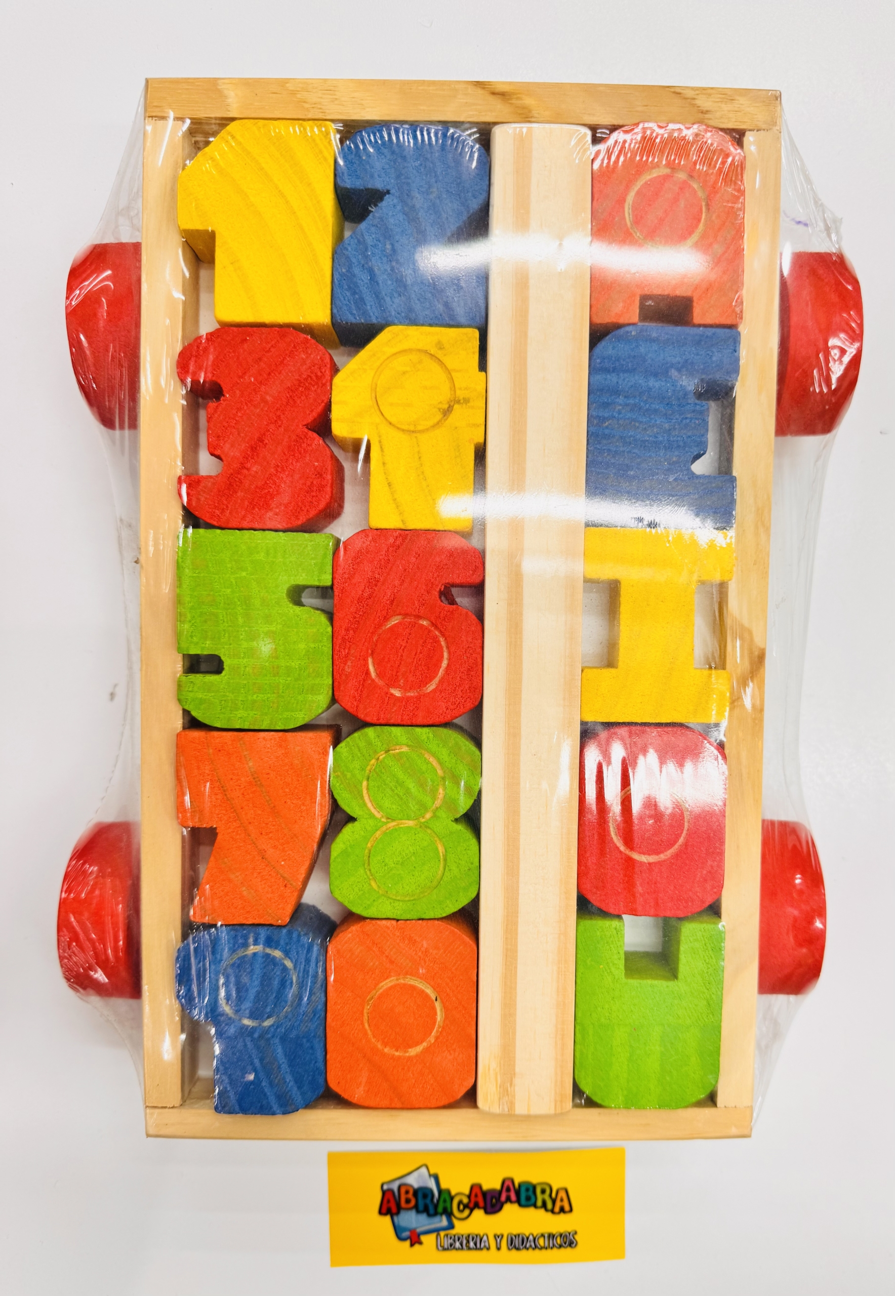 CARRITO CON NUMEROS DE MADERA