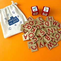 BOLSA DE LETRAS MOVILES CON CUBO