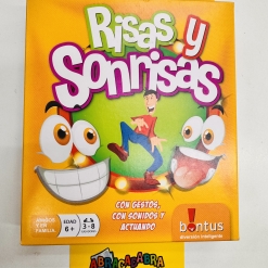RISAS Y SONRISAS